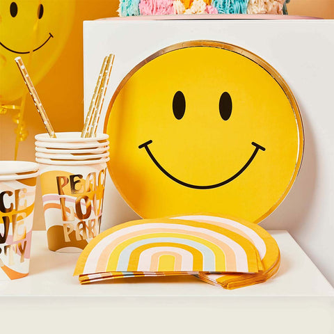 8 Smiley Paper Plates